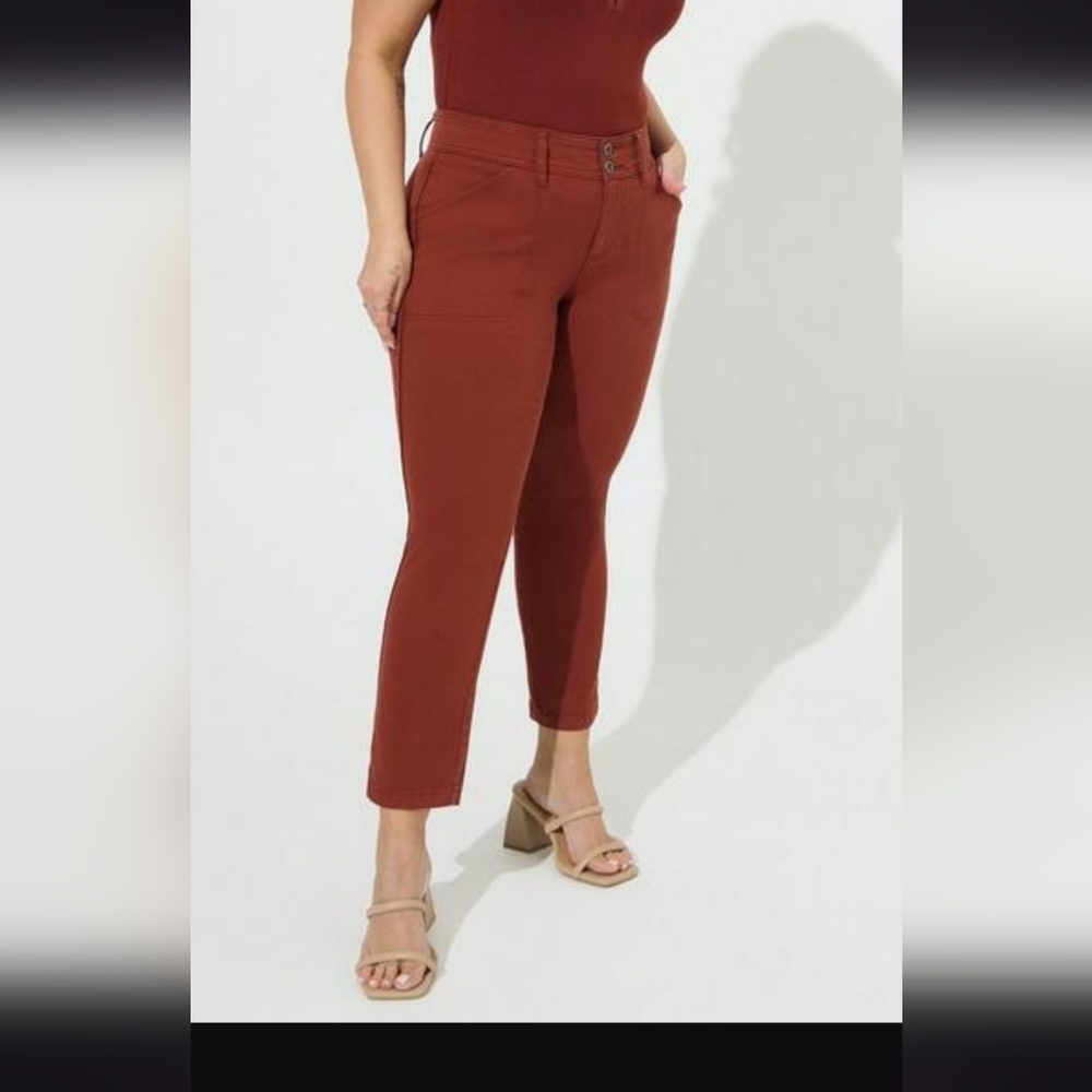 Torrid Burgundy Cropped denim
